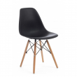 SEDIA MADELINE NERA CON GAMBE IN FAGGIO